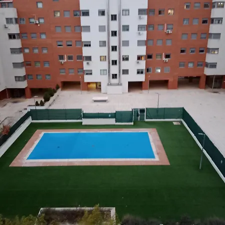 La Casita De Miguel, Con Garaje Y Piscina *